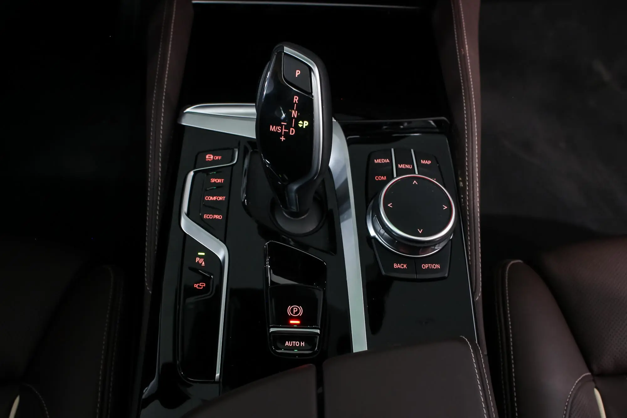 بي ام دبليو الفئة الخامسة 530i 2023