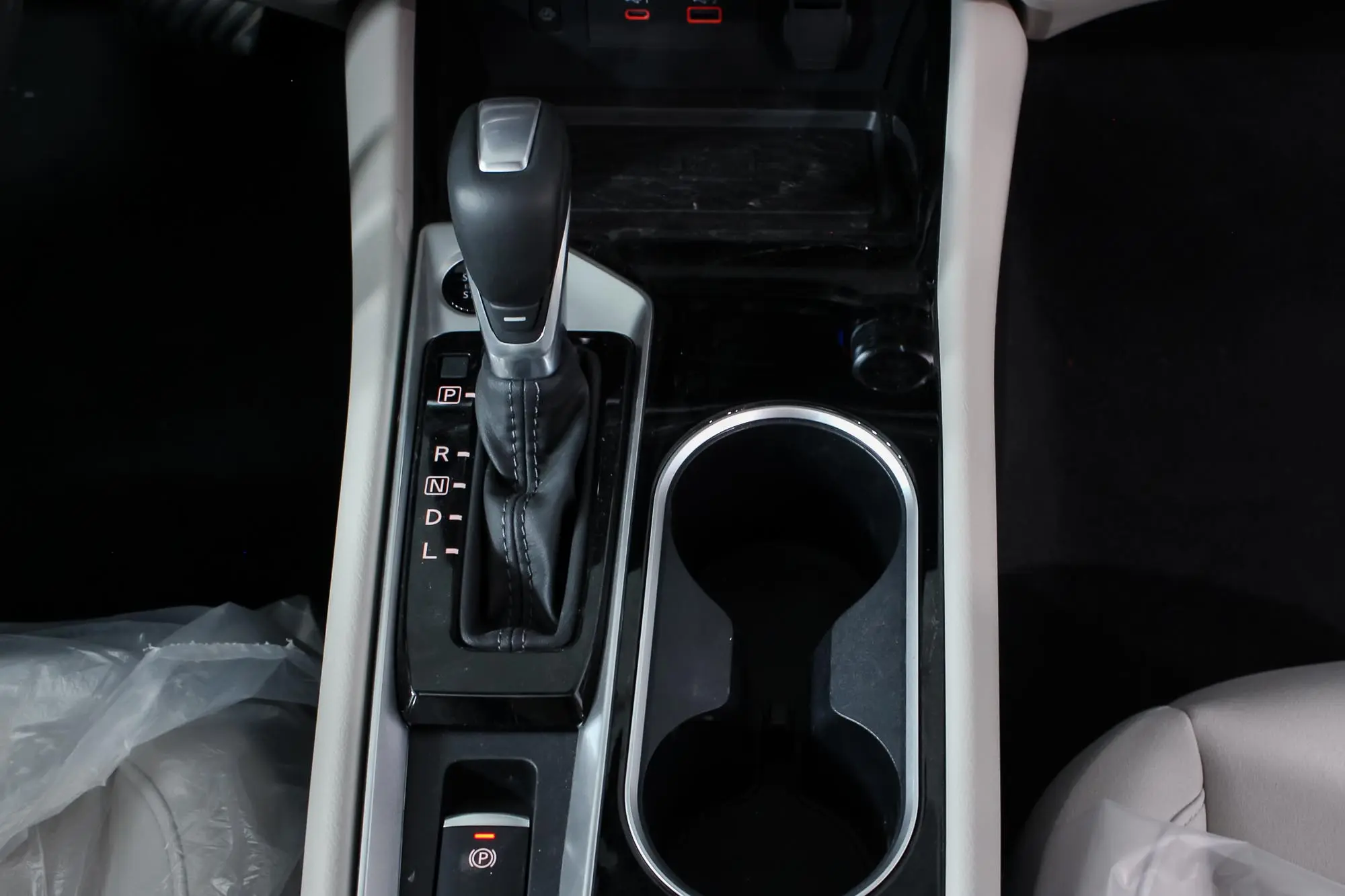 نيسان التيما 2026 SV
